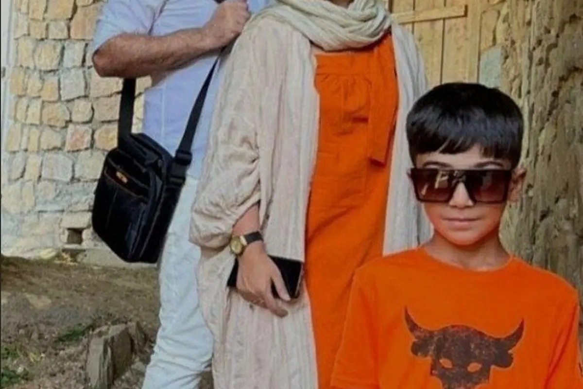 نگاهی به مراسم بله برون ساده و صمیمی حامد آهنگی و صفورا آغاسی در دهه شصتی + عکس و جزئیات