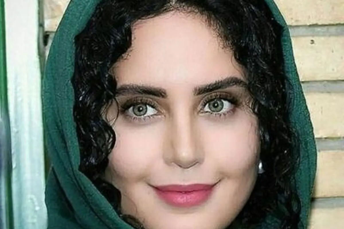 حضور ورزشکاران المپیکی مبینا نعمت‌زاده و ناهید کیانی در تئاتر الناز شاکردوست + عکس یادگاری دیدنی