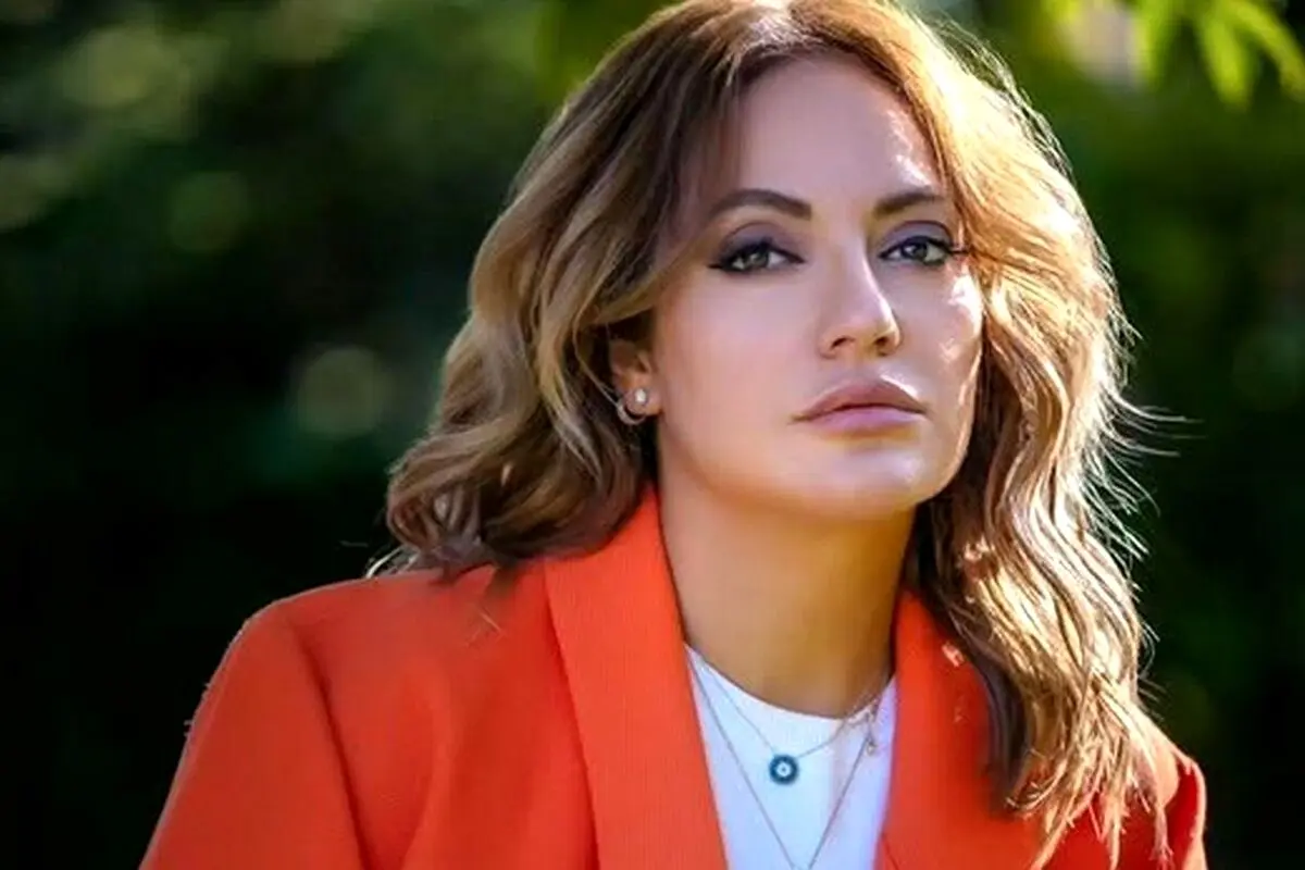 مهناز افشار مجری جدید برنامه مد و فشن «زن روز» در استانبول با داوران مشهور
