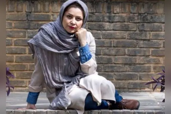بیوگرافی کامل زهره سادات هاشمی مجری زن تاریخ‌ساز فوتبال و تلویزیون ایران | عکس‌های خصوصی و داستان‌های موفقیت