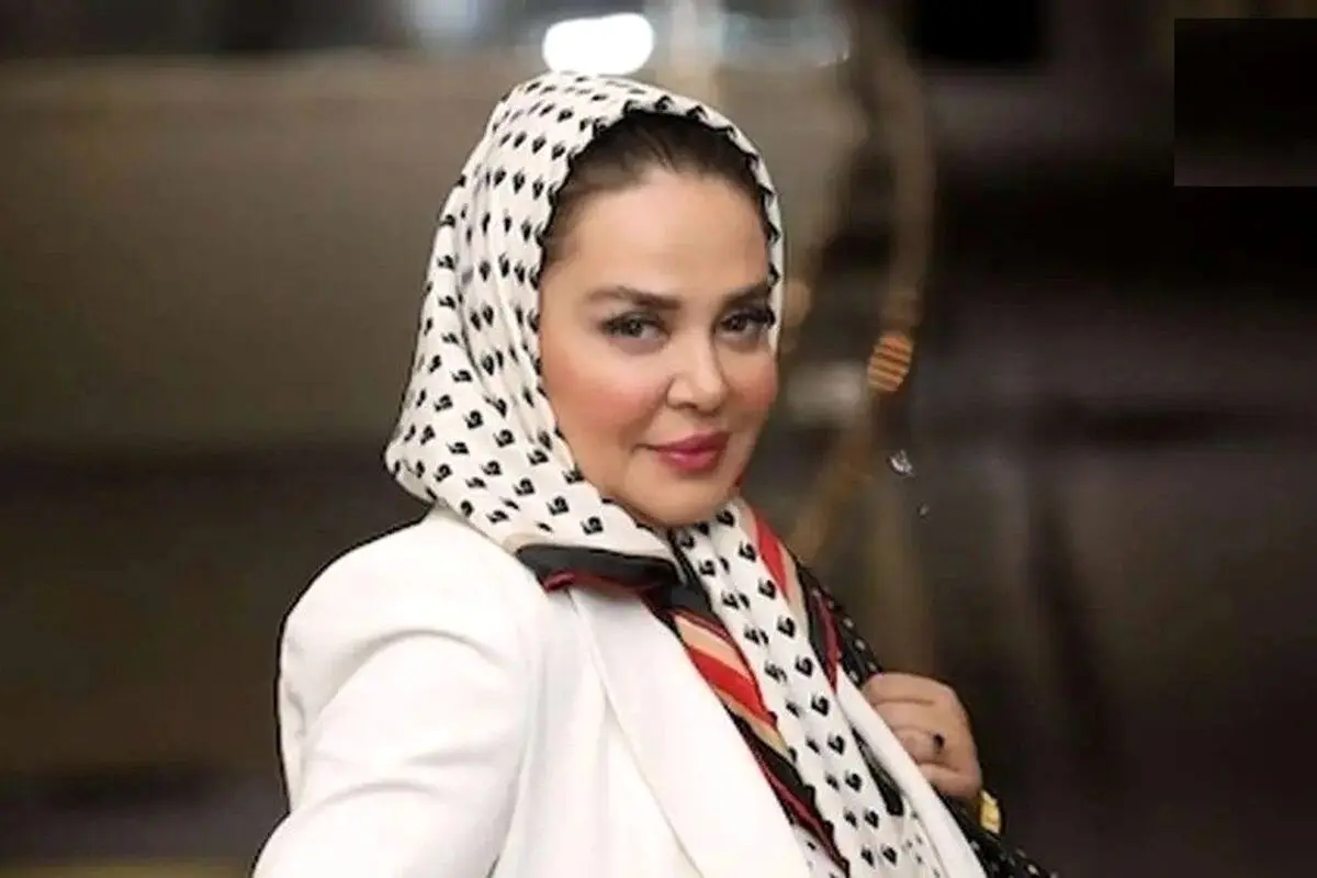 استایل پرنسسی بهاره رهنما با دامن قرمز و پیراهن کوتاه مشکی، ترند جدید فضای مجازی
