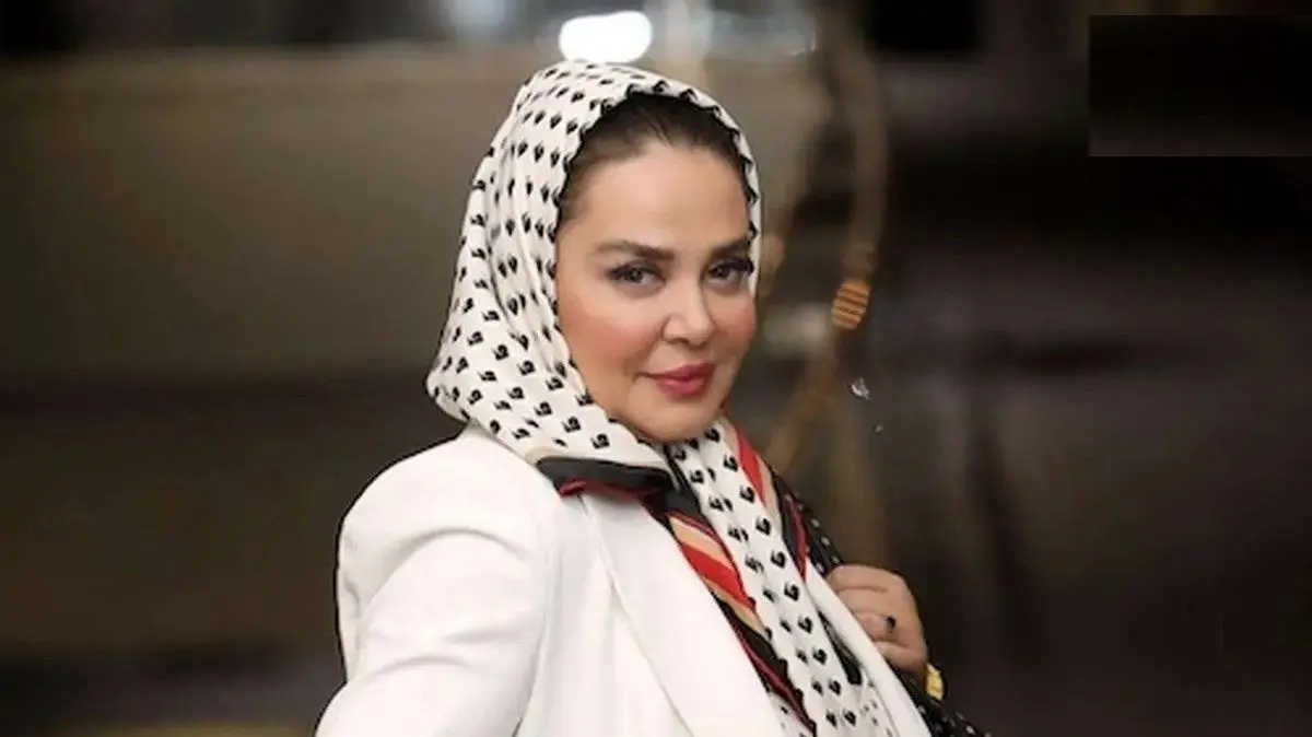 استایل پرنسسی بهاره رهنما با دامن قرمز و پیراهن کوتاه مشکی، ترند جدید فضای مجازی