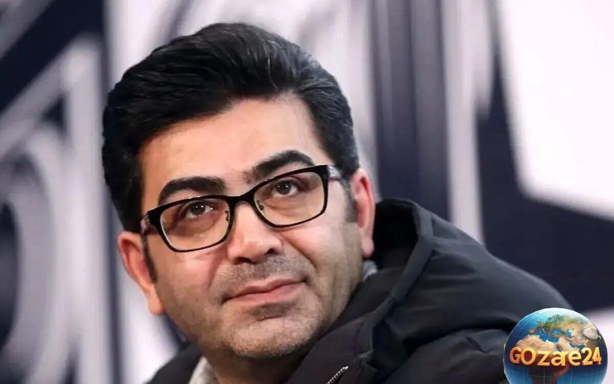 عکس غم‌انگیز فرزاد حسنی در مراسم تشییع مادرش؛ اشک‌های ناتمام و یادبودی بی‌پایان