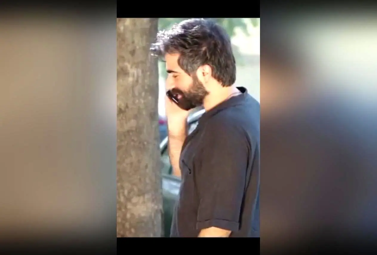 آغاز پیش‌فروش سه‌روزه نمایش «بشکاف» در مجموعه تئاتر لبخند با کارگردانی الهام احمدی و بازی امیررضا ملکی | اجرای محدود از ۵ شهریور ۱۴۰۴