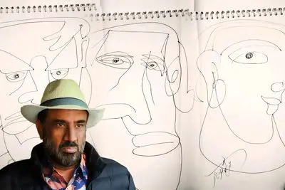 نقاشی‌های خاص نصرالله رادش؛ هنر انتزاعی یک کمدین!