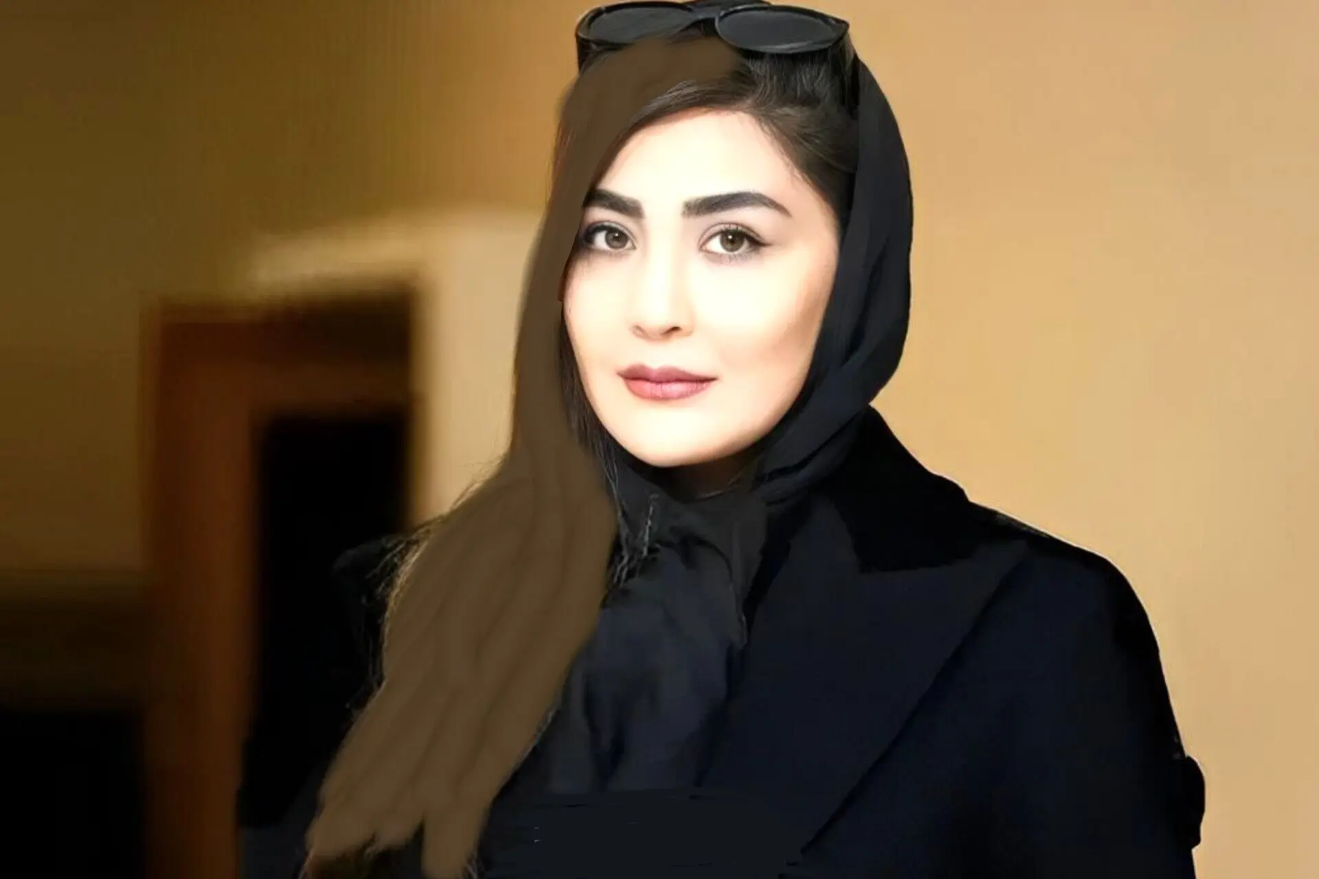 ژست‌های جنجالی مریم معصومی در اکران خصوصی «یزدان»