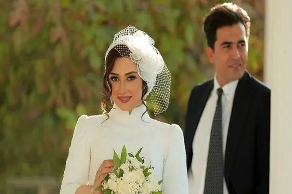 عاشقانه‌های الهام طهموری در کنار همسرش در کنار دریای شمال + عکس‌های خاص و دیدنی