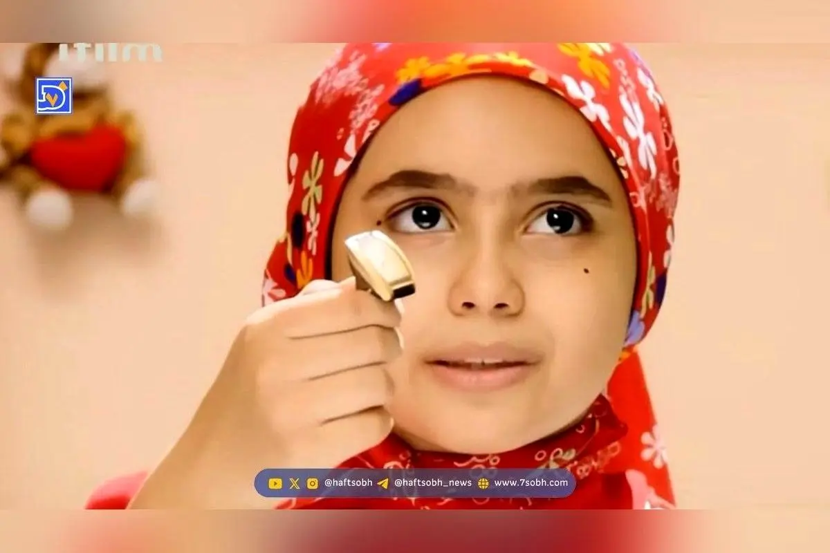 بیوگرافی مبینا سادات آتشی بازیگر نقش کودکی باران در سریال آوای باران و تغییر ظاهر او در سن 16 سالگی