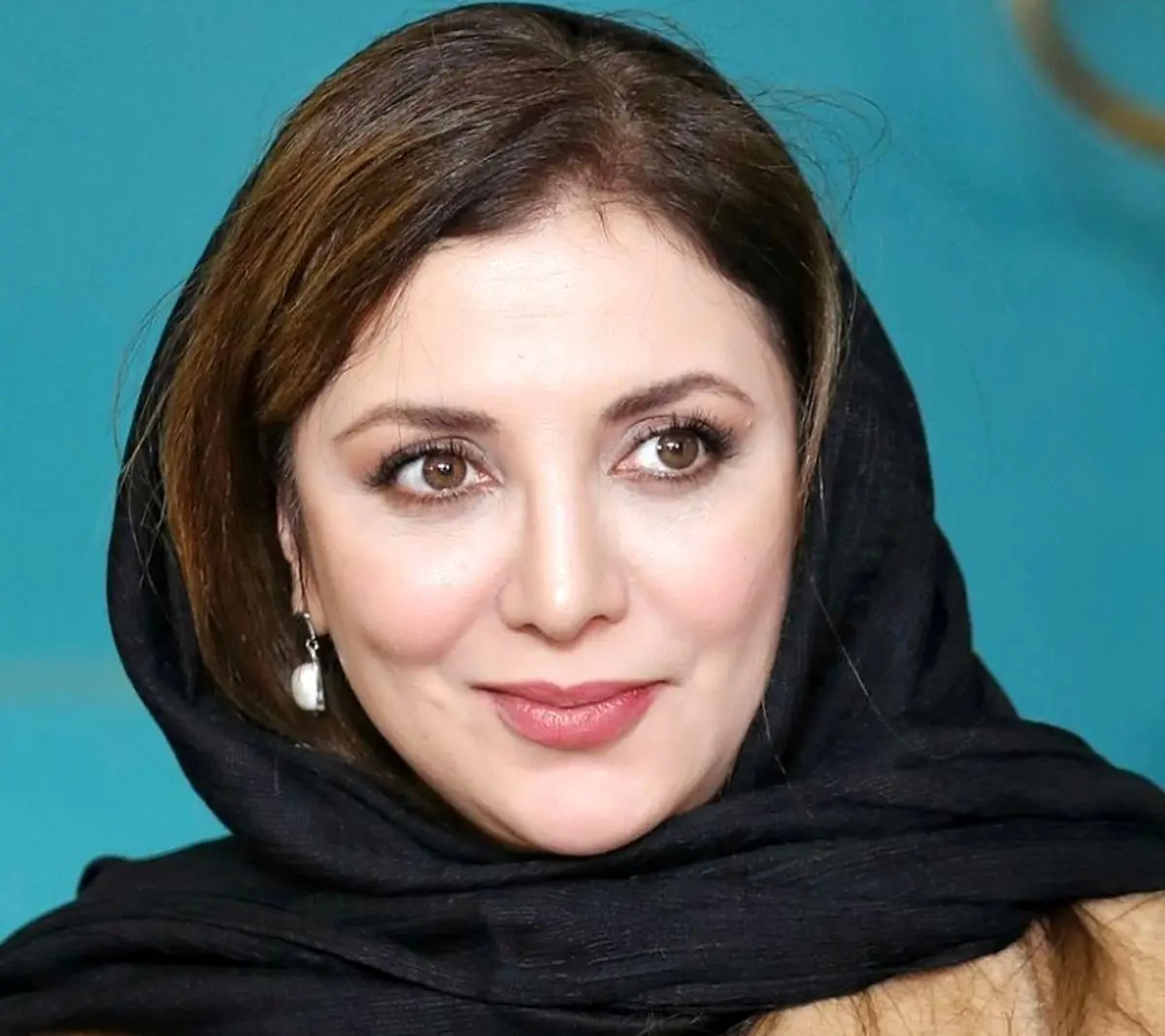 عکس‌های جدید رویا میرعلمی با چهره‌ای ساده و زیبا در جشن خانه تئاتر مورد توجه کاربران قرار گرفت