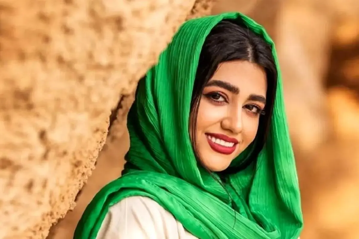گریم جالب سرنا امینی به شکل مردانه برای نقش اصغر؛ شاهکار گریم خانم بلاگر در کلیپ‌های طنز