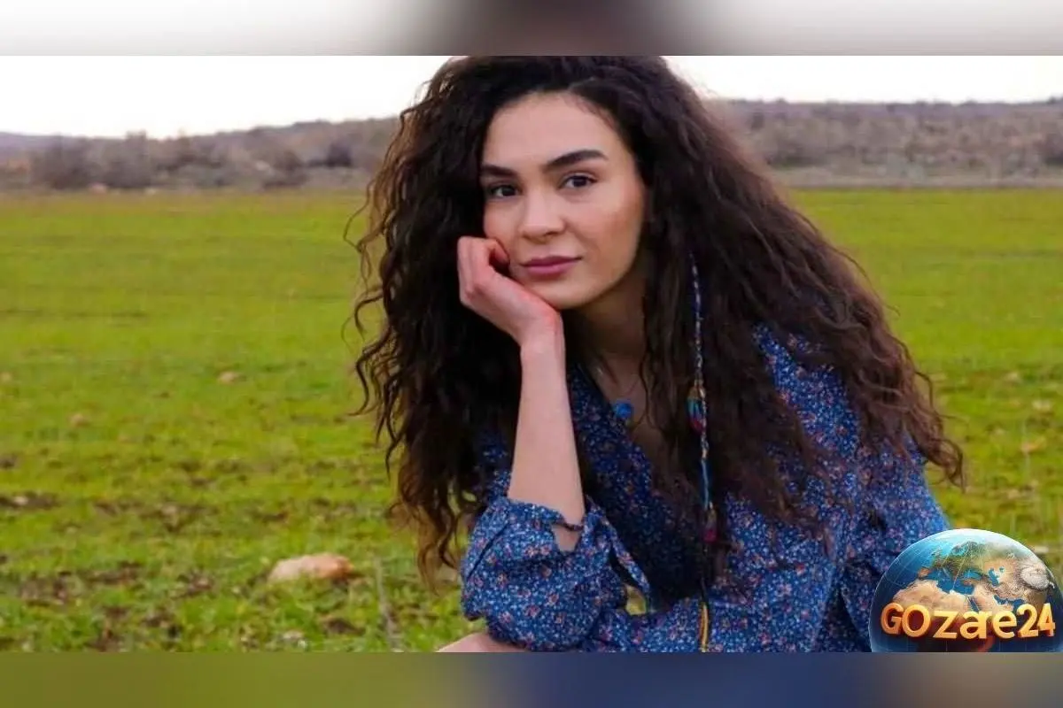 اکسسوری خاص و متفاوت ابرو شاهین، بازیگر محبوب سریال هرجایی (Hercai) برای استایل موهای ترند و چکیده