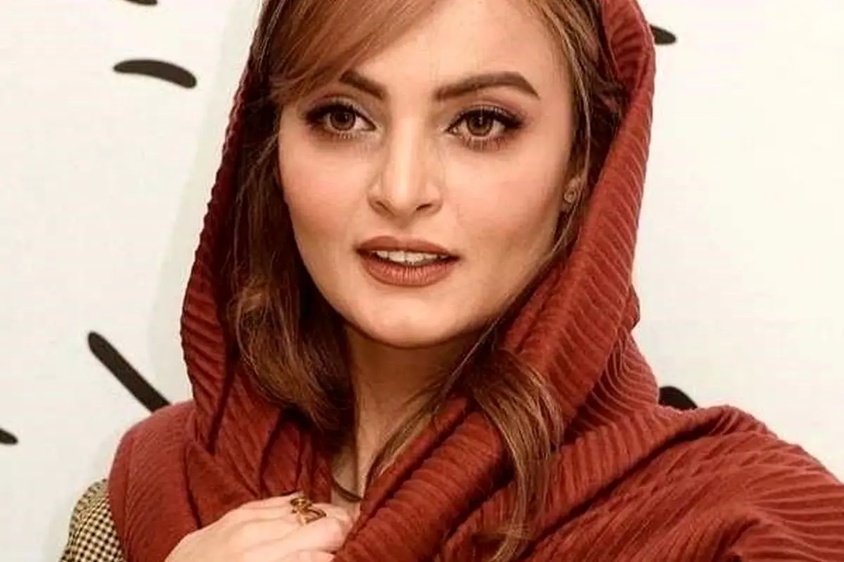 تصویر باورنکردنی نیلوفر پارسا قبل و بعد میکاپ | جنجال در فضای مجازی درباره هزینه آرایش