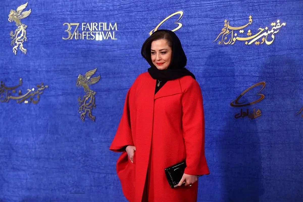 نگاهی متفاوت به دکوراسیون بهاری مهرآوه شریفینیا؛ تِراس پرگل و دلنشین بازیگر محبوب ایرانی