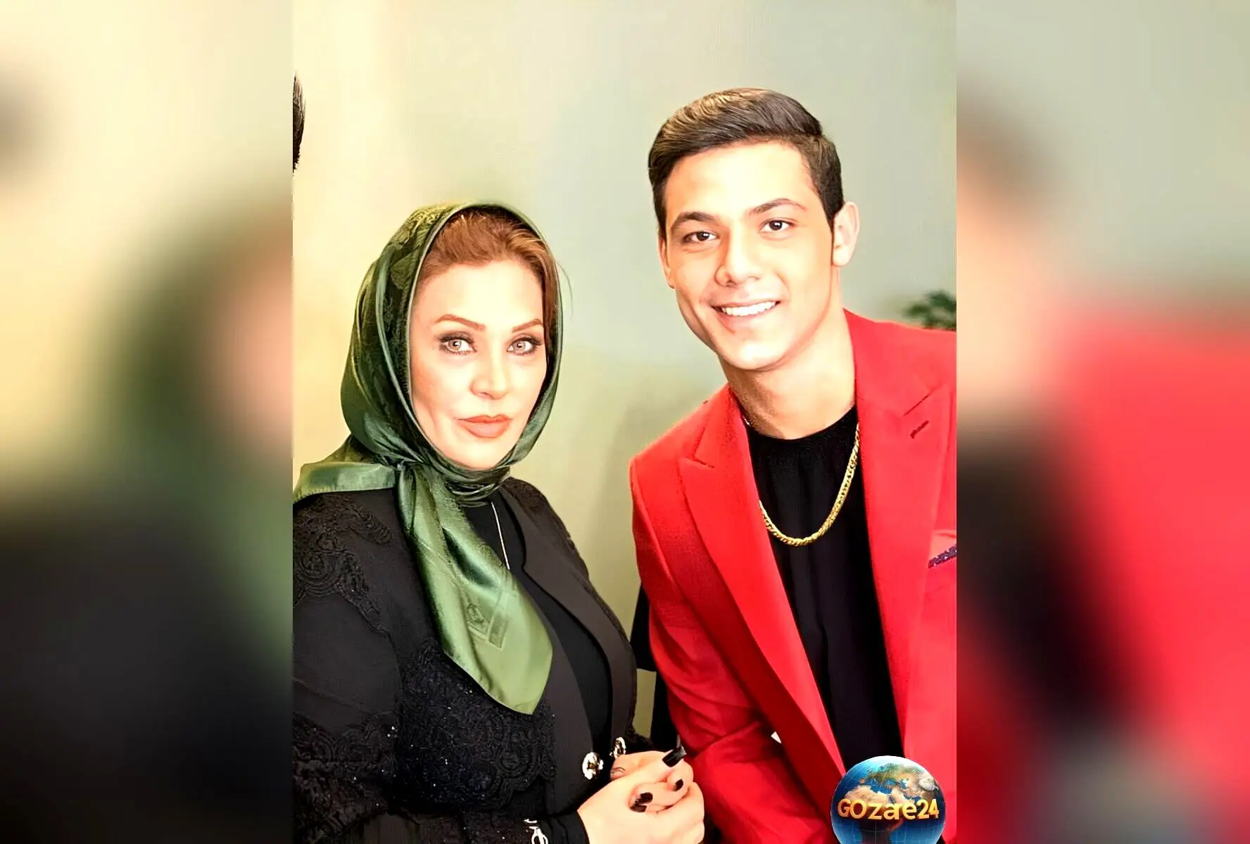 میز عزای شیک و منحصر به فرد نسرین مقانلو برای پسرش با گل آرایی خاص، شمع و تسبیح + عکس و جزئیات