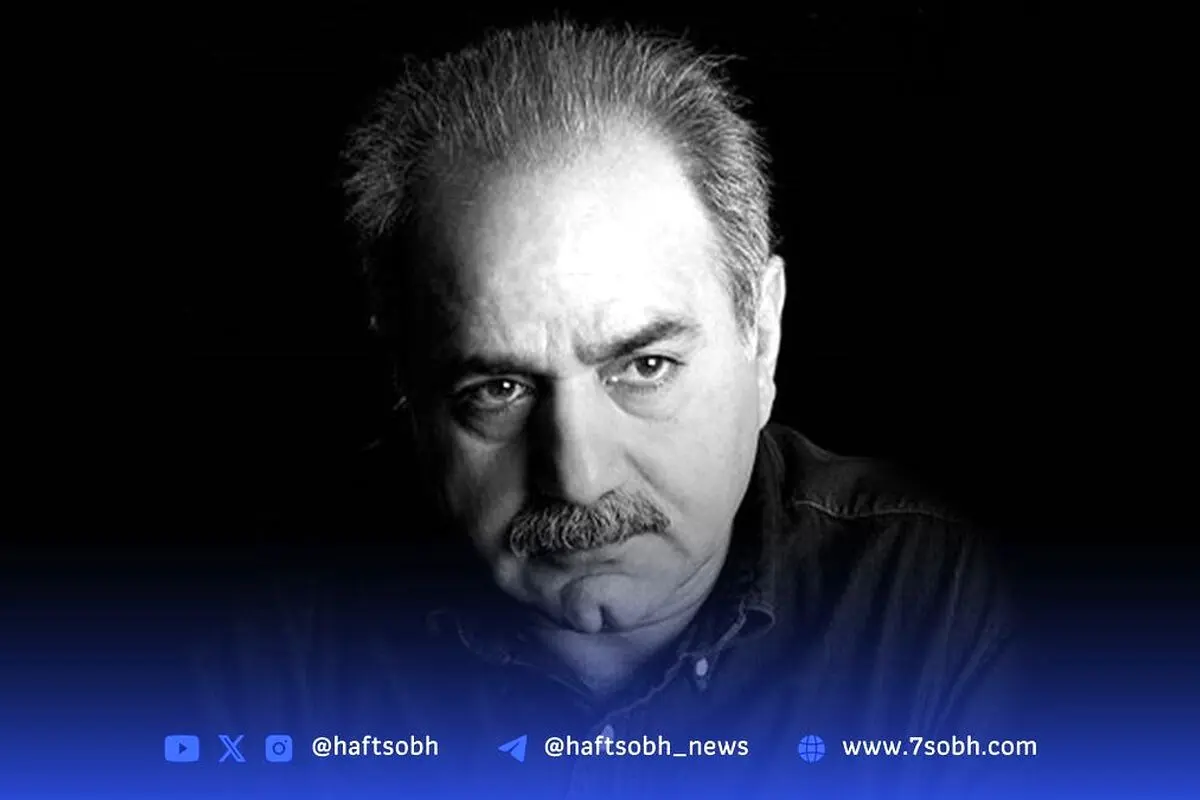 پرویز پرستویی در اکران «آنجا همان ساعت» با استایلی متفاوت و چهره‌ای پرانرژی، بار دیگر در مرکز توجه قرار گرفت