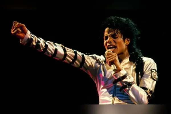 عمارت لوکس مایکل جکسون در لاس‌وگاس با قیمت ۱۲.۵ میلیون دلار فروخته شد!