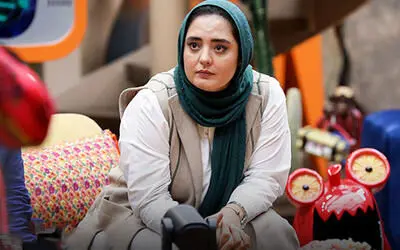 ویدئوی وایرال نرگس محمدی و علی اوجی در جوکر خانوادگی؛ نرگس محمدی از همسرش چه دلبری میکند!