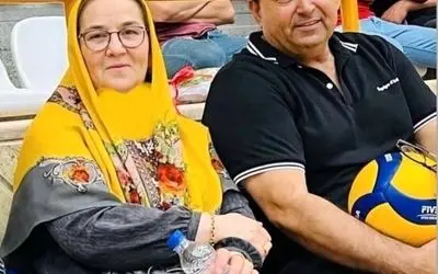 مادر سردار آزمون از بانوان والیبالیست همشهری تجلیل کرد: اصالت و عشق به ورزش در تصاویر دیده می‌شود
