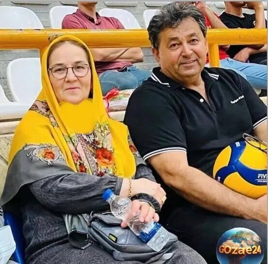 مادر سردار آزمون از بانوان والیبالیست همشهری تجلیل کرد: اصالت و عشق به ورزش در تصاویر دیده می‌شود