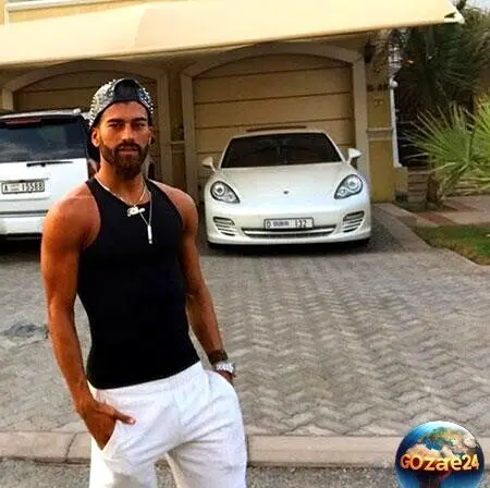 مجسمه هوشمندانه اُوستا از رامین رضائیان، ستاره فوتبال ایران با کپی برابر اصل + فیلم