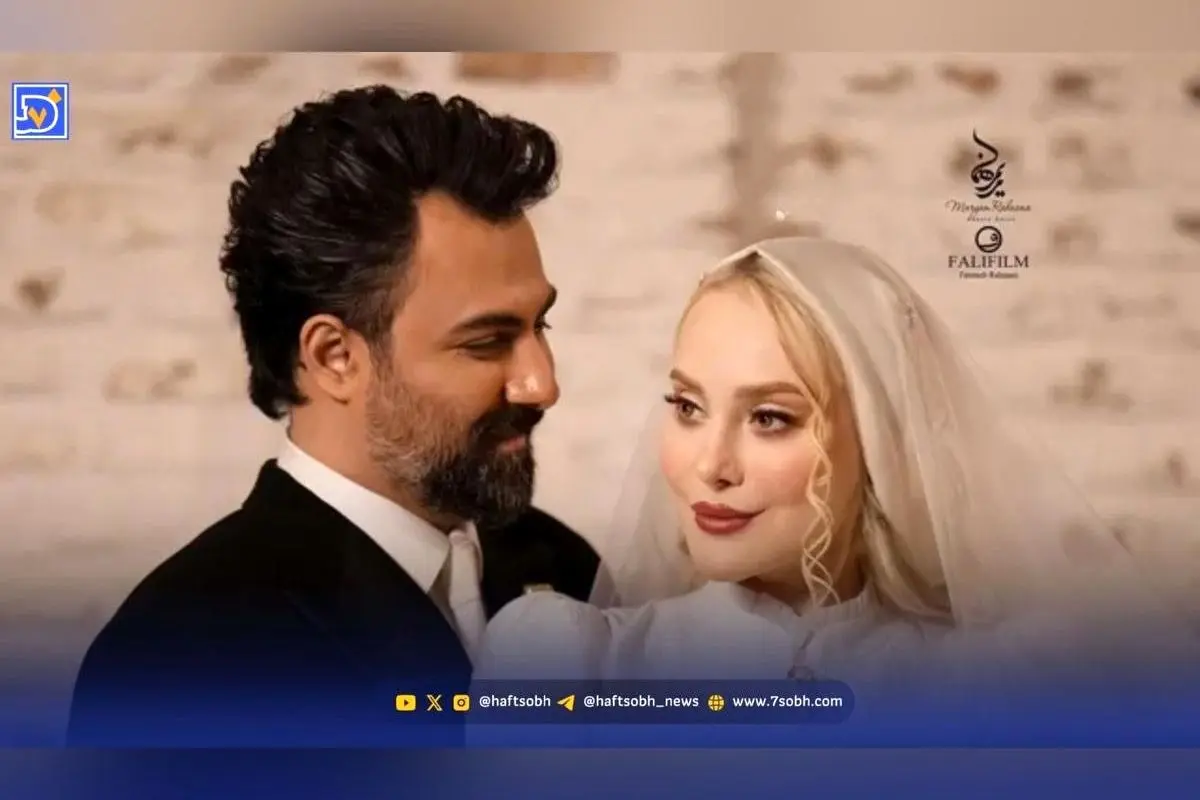 دکوراسیون منزل آرام جعفری: طراحی مدرن با رنگهای سبز و گرمای فرش قرمز