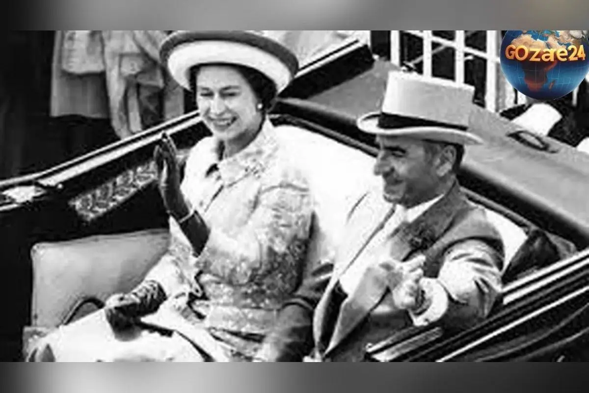 عکس نادر از دیدار ملکه الیزابت و محمدرضا پهلوی در سال ۱۳۳۹ هنگام بازدید از جواهرات سلطنتی ایران
