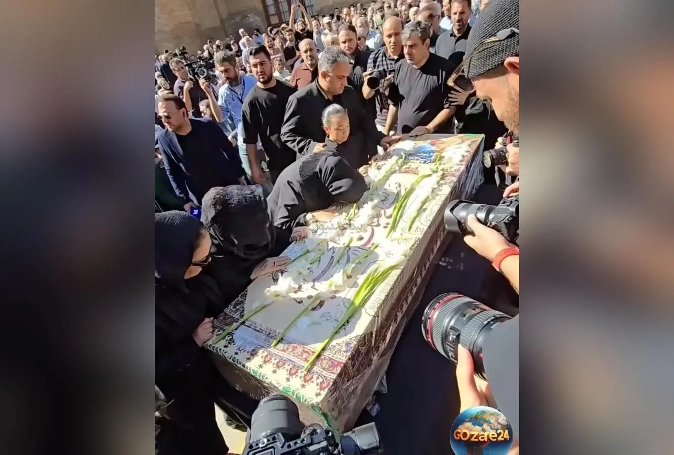وداع تلخ با محمد کاسبی؛ گریه‌های جان‌سوز دختر کوچک در مراسم تشییع بازیگر فقید سینما و تلویزیون