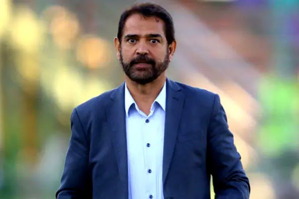 فیروز کریمی در نقش بازیگر؟ پیشنهاد جنجالی مربی فوتبال برای ورود به سینما!
