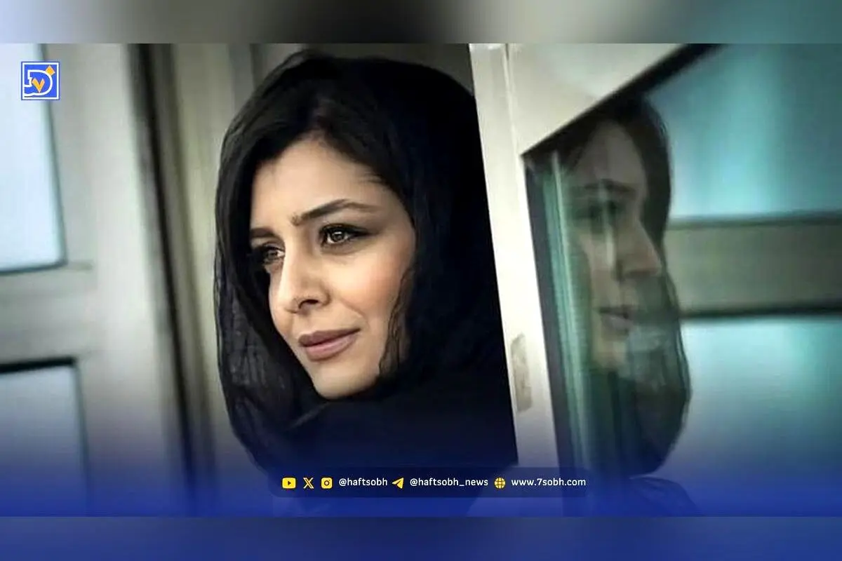 عکس شب عاشقانه ساره بیات و همسرش در رستوران لوکس اروپا با چیدمان شاعرانه و شمعدانی طلایی