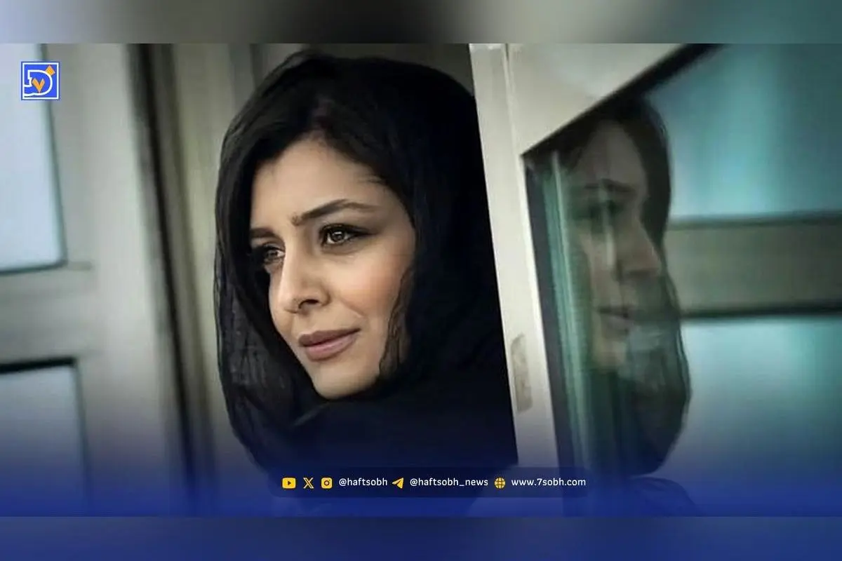 عکس شب عاشقانه ساره بیات و همسرش در رستوران لوکس اروپا با چیدمان شاعرانه و شمعدانی طلایی