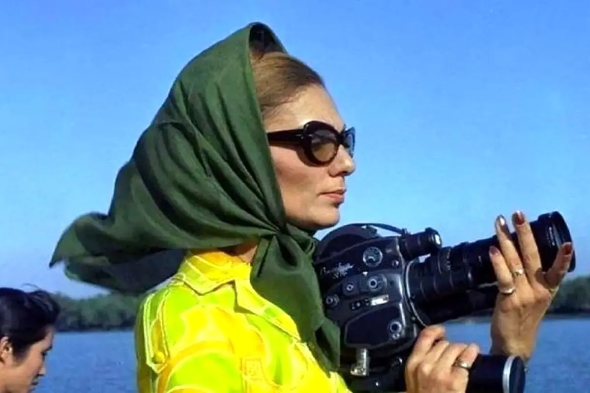 سفر تاریخی فرح پهلوی به چین در ۱۳۵۱؛ دیدار از دیوار بزرگ چین