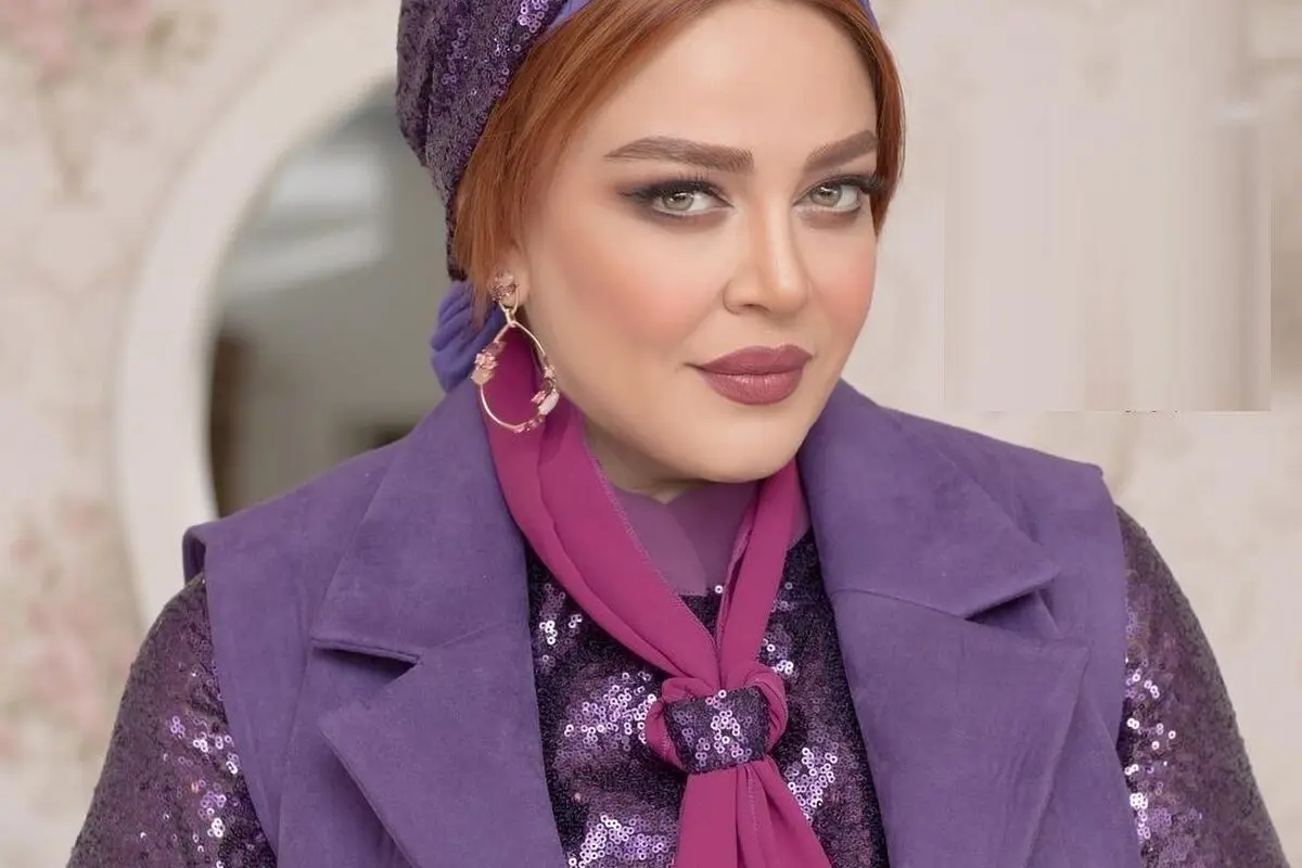 بهاره رهنما در استایل یلدایی با کیک سه‌طبقه خلاقانه اوستا قناد + عکس جدید