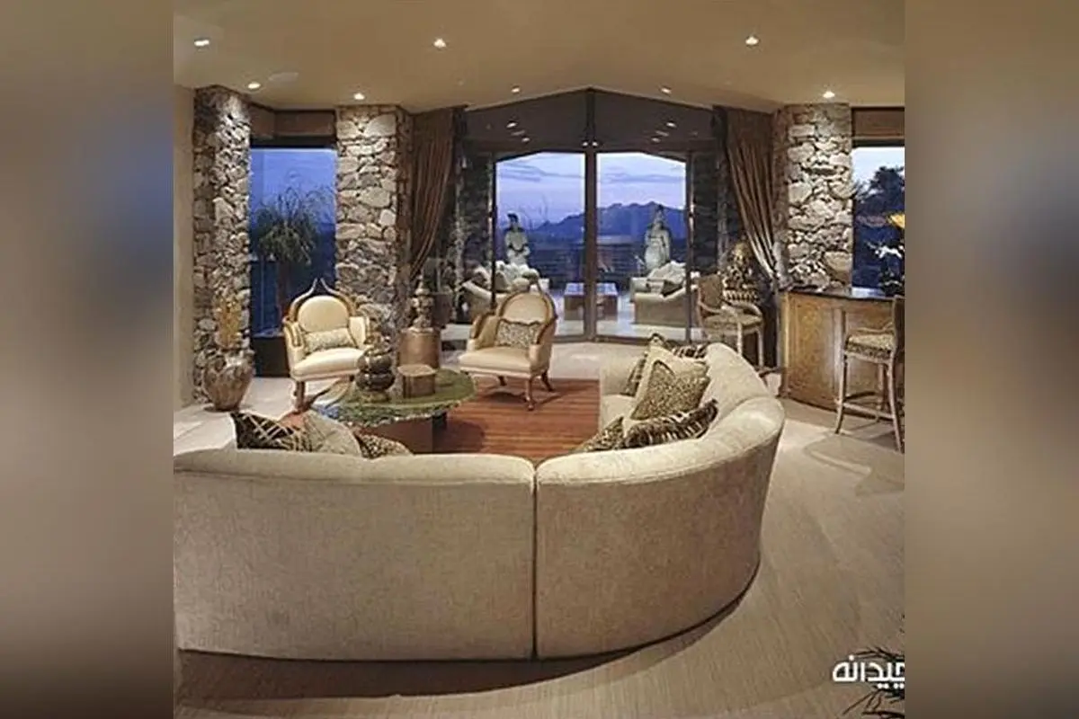 خانه لوکس و مدرن استیون سیگال با ارزش ۴ میلیون دلار در آریزونا؛ نمادی از شکوه و هماهنگی با طبیعت