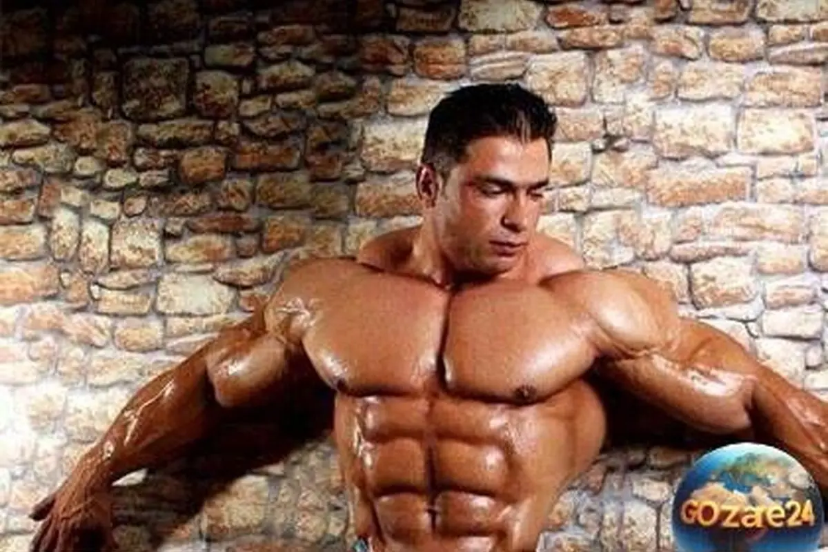 بیت الله عباسپور، قهرمان مستر المپیا و خط شکن تاریخ بدنسازی ایران، در جمع خبرنگاران آمریکایی اعتماد به نفس بی‌نظیر خود را نشان داد