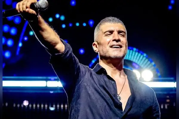 رونمایی از آشپزخانه لوکس همسر ایرانی خواننده مشهور ترک با طراحی مدرن و کلاسیک