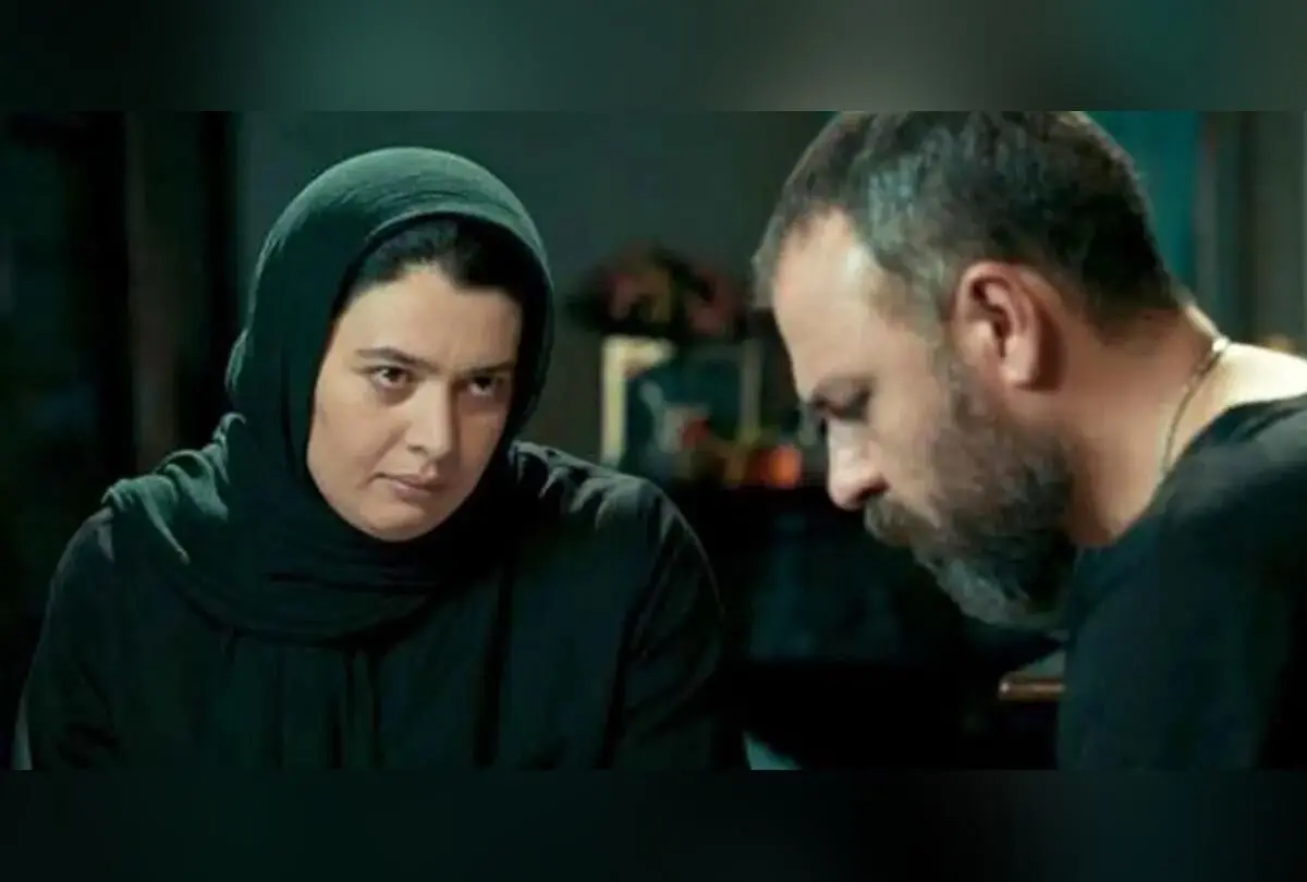 بیوگرافی کامل ژیلا شاهی بازیگر چشم‌ رنگی سریال پوست شیر؛ مهاجرت، آثار برجسته و نقش همسر صیغه‌ای رضا پروانه