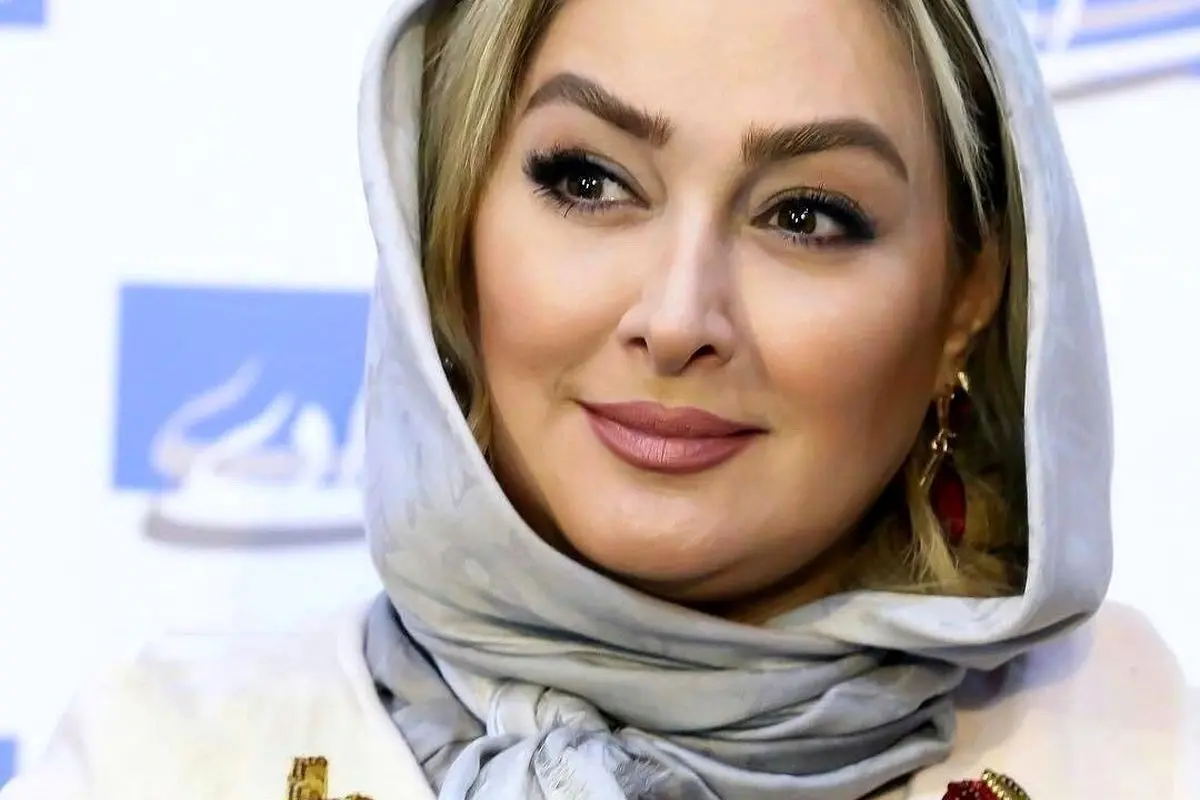 الهام حمیدی در لباس تلفیقی سنتی و مدرن در پیست اسبسواری؛ استایل شیک و مناسب برای مناسبتهای خاص