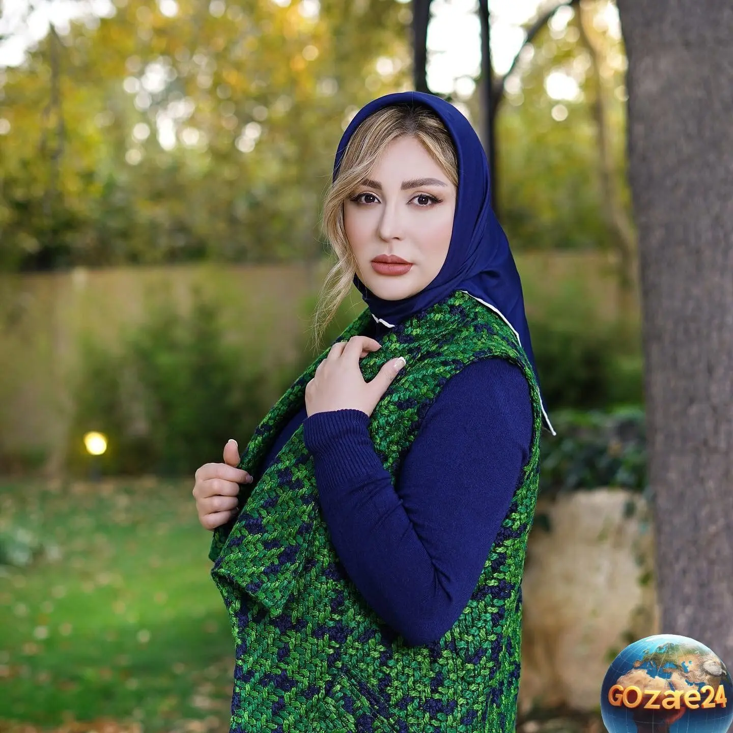 ست مادر و دختر جیگری نیوشا ضیغمی در کنار دخترش