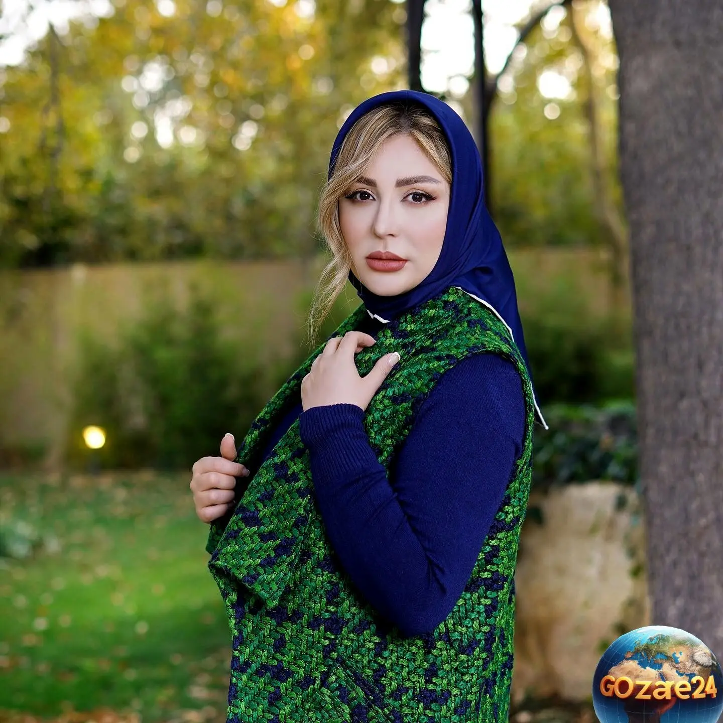 ست مادر و دختر جیگری نیوشا ضیغمی در کنار دخترش