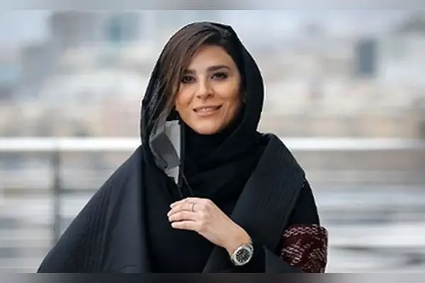 عکس سحر دولتشاهی در مسکو با دیدنی‌های پل عشاق و لحظاتی رمانتیک