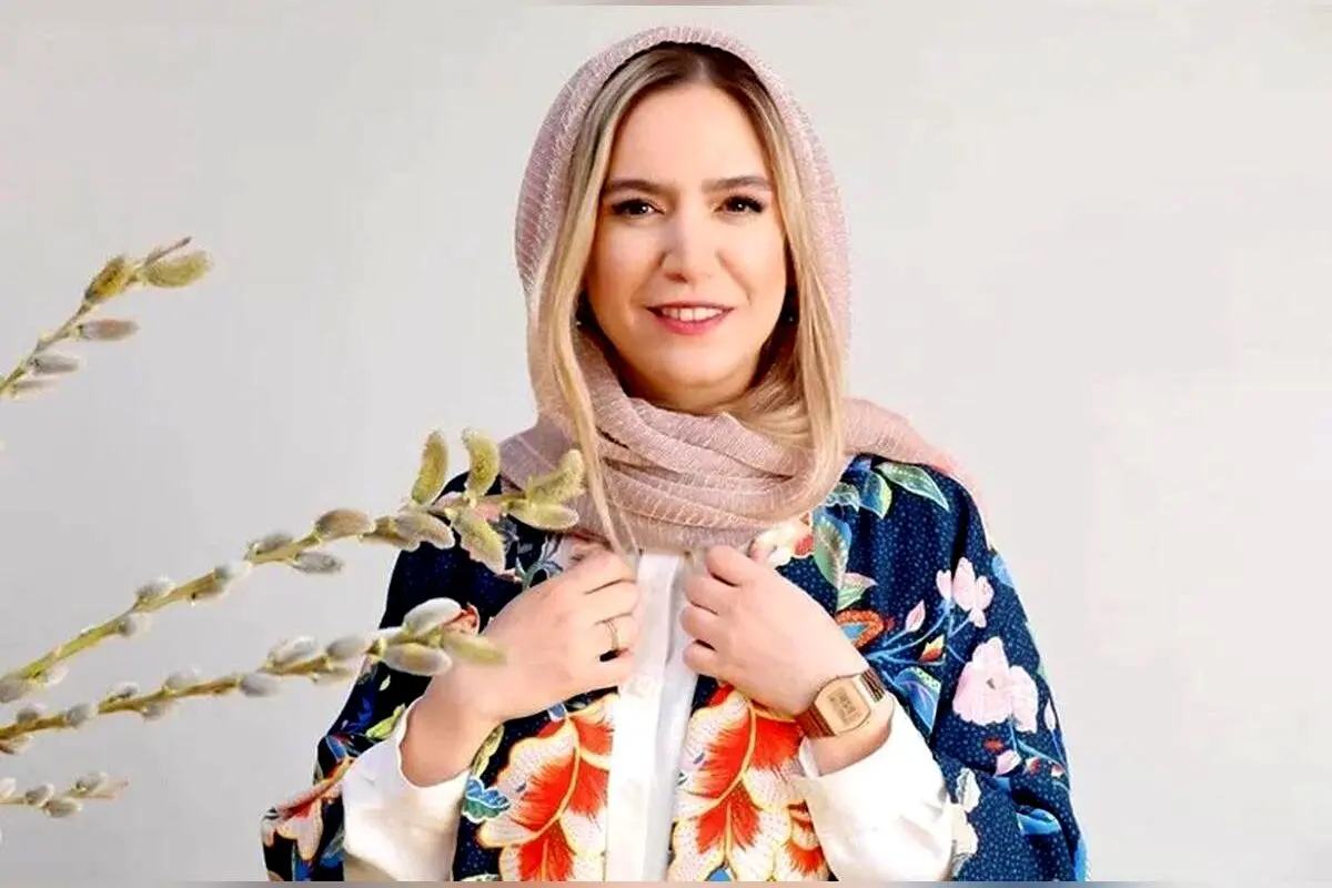 چی بپوشیم؟ استایل متفاوت ستاره پسیانی در نمایشگاه آثار مریم تخت‌کشیان