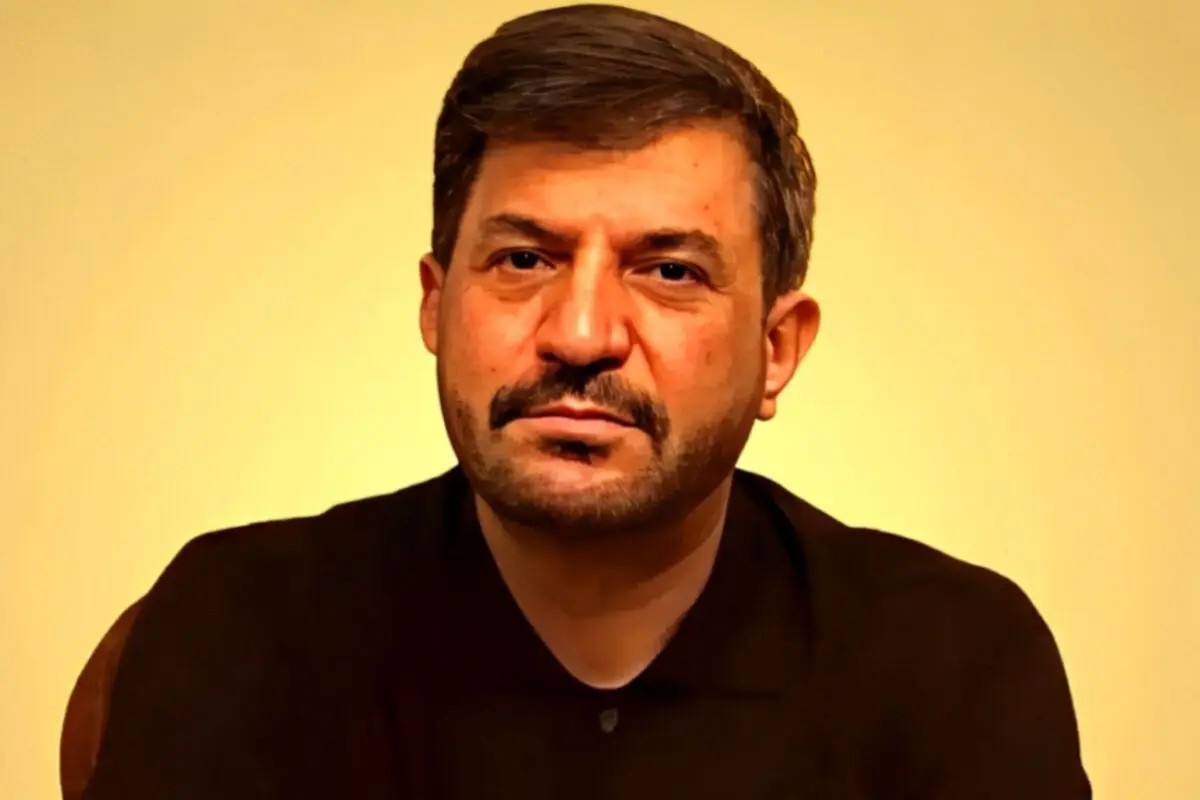 بیوگرافی محمود شهریاری ،مجری صداوسیما و گوینده رادیو، و علت ممنوع‌التصویری طولانی‌اش از دهه 70 تا الان