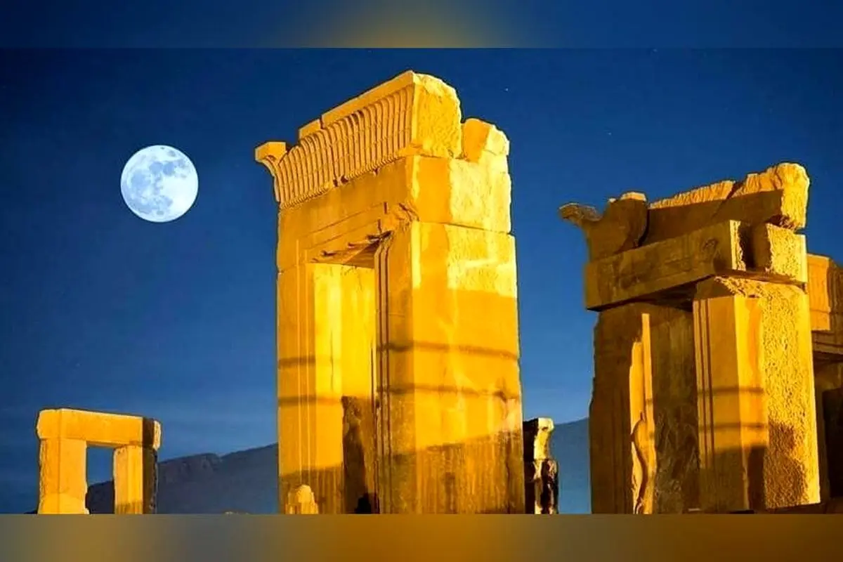 تصاویر خانوادگی ژاوی اولیوا در تخت جمشید و مجموعه زندیه؛ سفر خارجی پرسپولیس به تاریخ و فرهنگ ایران