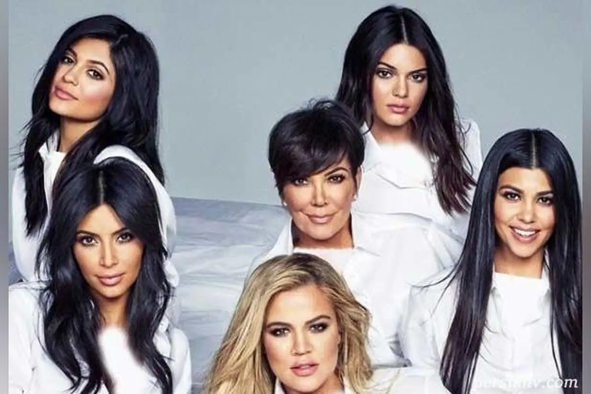 خانه کارداشیان‌ها با ۱۳ تخت خواب کریسمسی برای نوه‌ها: نمایش ثروت و جشن دائمی