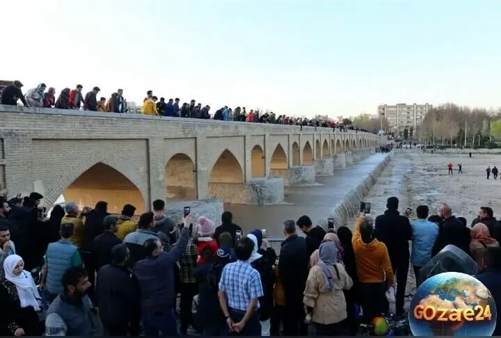 تصاویر شادی و آوازخوانی مردم اصفهان هنگام جاری شدن آب زاینده‌رود؛ لحظه‌ای تاریخی و پر از امید