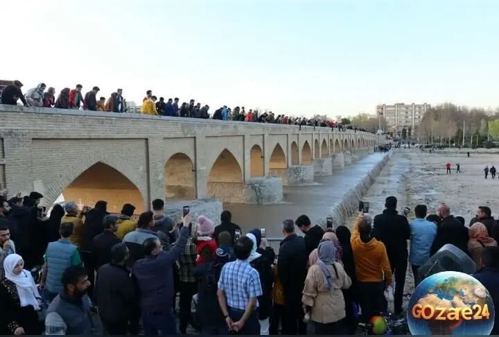 تصاویر شادی و آوازخوانی مردم اصفهان هنگام جاری شدن آب زاینده‌رود؛ لحظه‌ای تاریخی و پر از امید