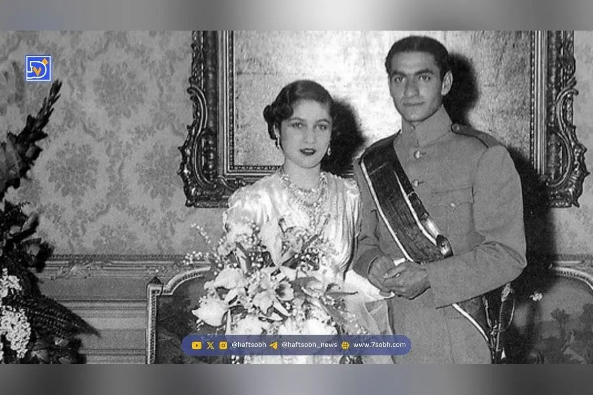 کارت عروسی لوکس محمدرضا پهلوی و فوزیه؛ سفر در زمان به شکوه مراسم‌های سلطنتی ۱۳۱۷