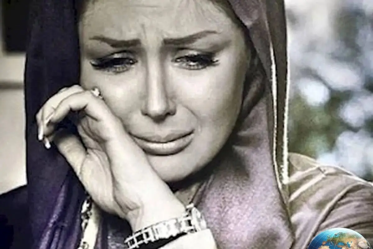 تصویر خانه ابدی مادر نیوشا ضیغمی؛ یادگاری گلباران شده و روحش شاد