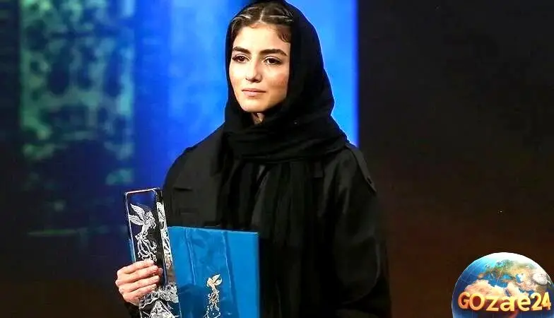عکس‌های جدید پردیس پورعابدینی در کافی‌شاپ دنج و متفاوت با استایل خاص