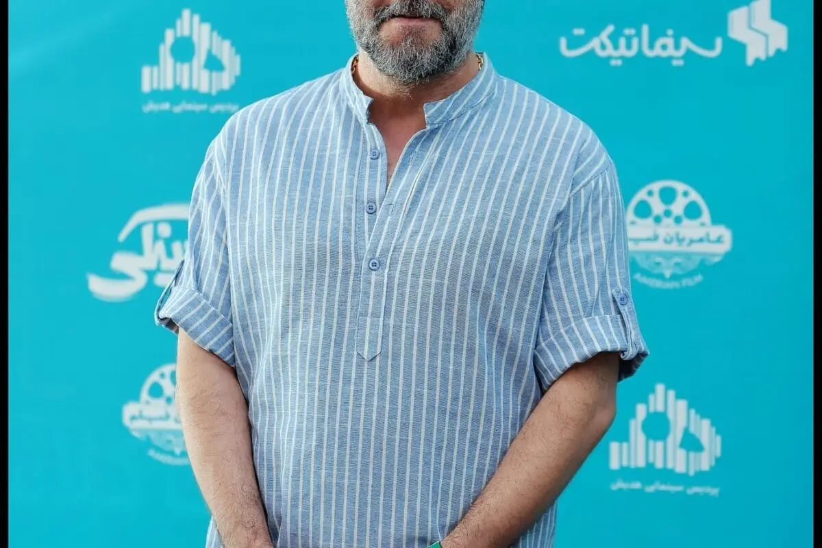 گزارش تصویری اکران مردمی فیلم «مرد عینکی» در هدیش مال با حضور چهره‌های سرشناس و کارگردانی کریم امینی
